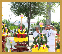 รูปอาจารย์ธนทรทำพิธี
